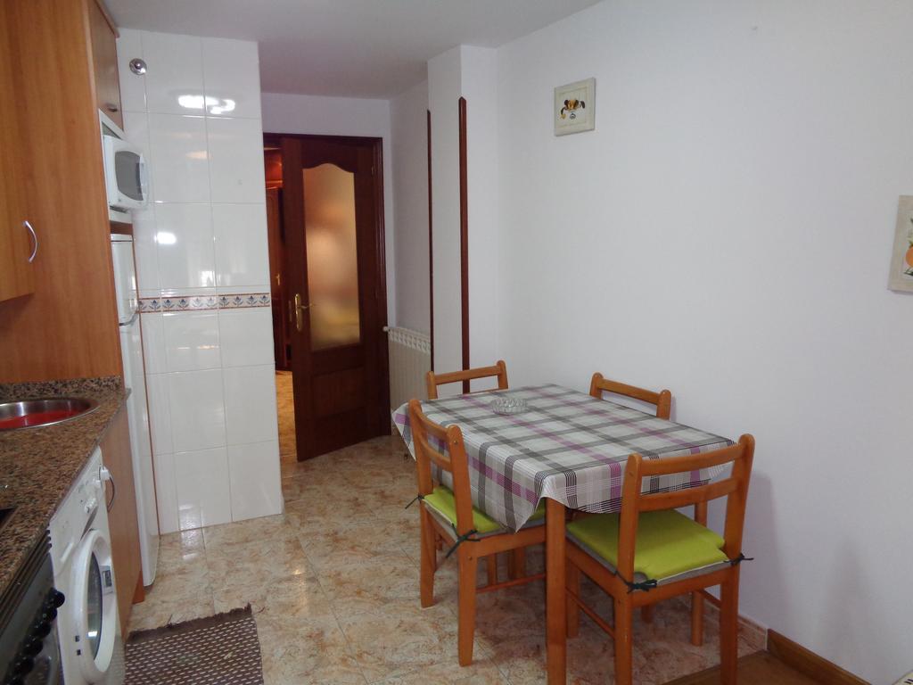 Apartamentos San Pelayo Cangas de Onis Ruang foto