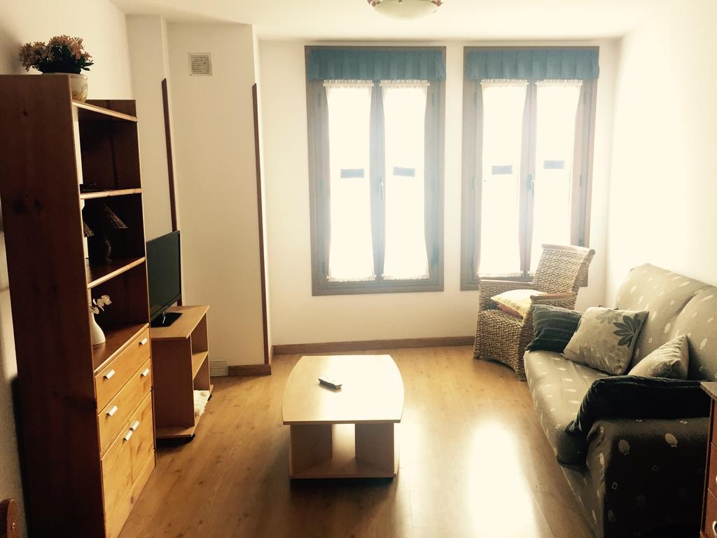 Apartamentos San Pelayo Cangas de Onis Ruang foto